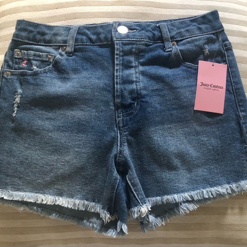 NWT Juicy Couture Women's Blue Denim Frayed Hem Shorts.  Womans Size 28.